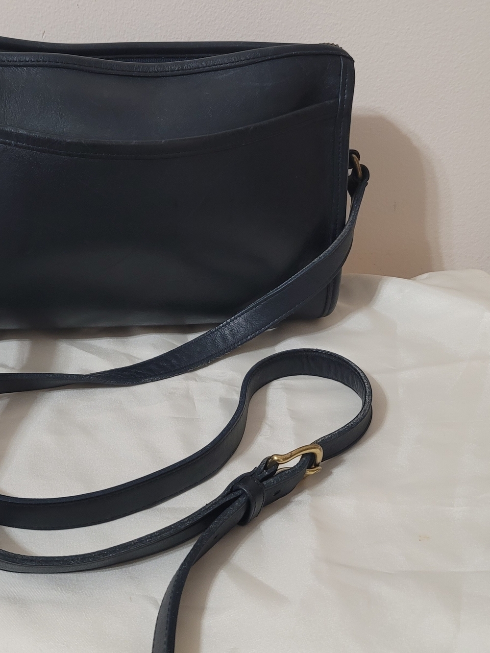 Vintage 1990s COACH Taylor Navy Blue Crossbody Bag 9944